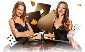 jdbygg Online Poker Multiplayer — Myanmar ကစားသူများ Texas Hold'em Poker Strategy ကစားနေသောမြင်ကွင်း